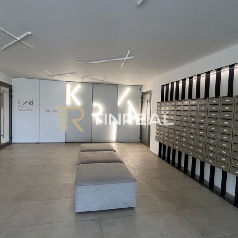 780